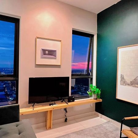Studio Staycation D'Sara @ Linked Mrt, Near Thomson Hospital & Sungai Buloh Hospital Exteriör bild