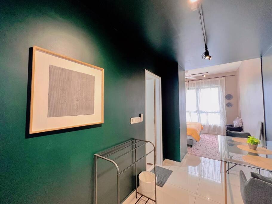 Studio Staycation D'Sara @ Linked Mrt, Near Thomson Hospital & Sungai Buloh Hospital Exteriör bild